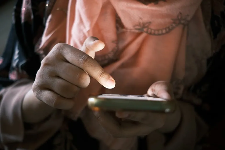 Telas, reforço e atenção: por que é difícil largar o celular — foto ilustrativa (Pexels)
